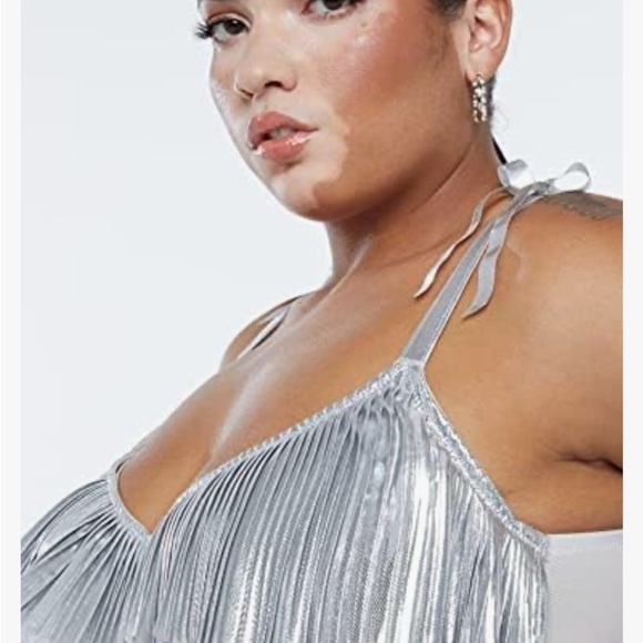 Savage X Fenty Silver Pleated Lamé Unlined Bra | Size 40DD | NWT !! - Picture 2 of 12